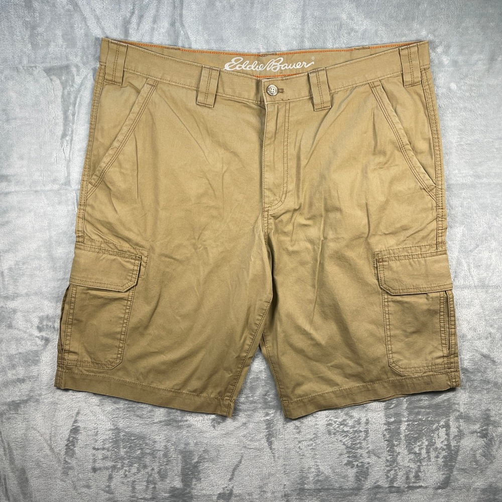 Eddie Bauer Mens Cargo Shorts Khaki Outdoor Adventure Casual Size 40